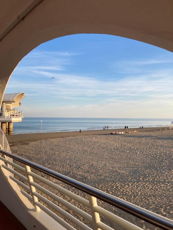 Beach Front Apartment Sabbiadoro Lignano Sabbiadoro Exterior foto